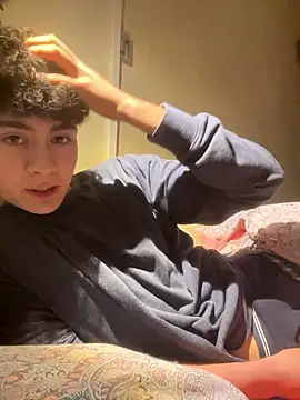 hungspanishtwink online show from January 9, 2026, 9:49 am