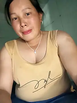 Snapshot of lux-angel chatting on March 10, 2026, 6:28 am lux-angel online show from March 10, 2026, 6:28 am