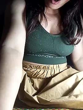 Snapshot of lux-angel chatting on February 6, 2026, 11:01 pm lux-angel online show from February 6, 2026, 11:01 pm