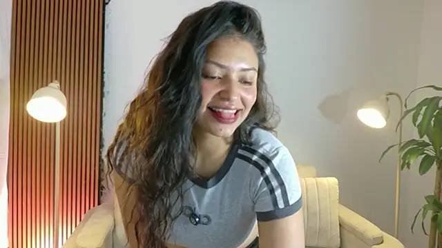 victoria   moon online show from May 9, 2026, 1:47 pm