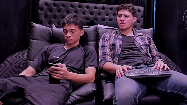 big  friends online show from May 5, 2026, 8:23 pm