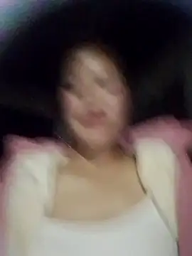 Snapshot of Meyyy09 chatting on December 5, 2025, 4:05 pm Meyyy09 online show from December 5, 2025, 4:05 pm