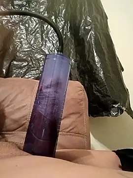 Snapshot of moneytalk516 chatting on March 18, 2026, 8:21 pm moneytalk516 online show from March 18, 2026, 8:21 pm