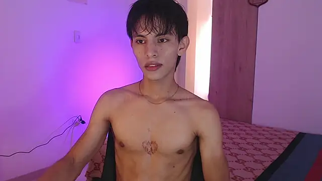 andrew courtzz online show from May 5, 2026, 7:28 pm