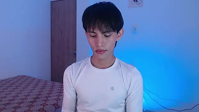 Snapshot of andrew_courtzz chatting on May 8, 2026, 5:50 pm andrew courtzz online show from May 8, 2026, 5:50 pm