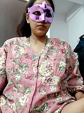 Shivani hotty online show from April 23, 2026, 6:42 am