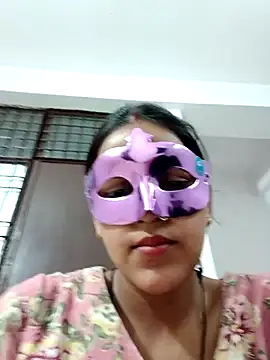 Shivani hotty online show from April 23, 2026, 2:08 pm
