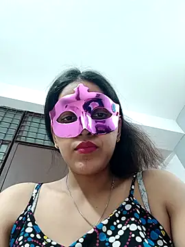 Shivani hotty online show from February 15, 2026, 2:38 pm