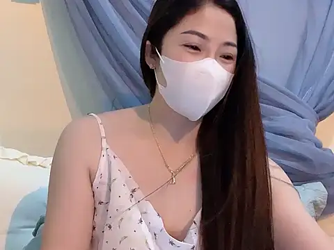 Snapshot of Mimy18 chatting on April 28, 2026, 4:00 pm Mimy18 online show from April 28, 2026, 4:00 pm