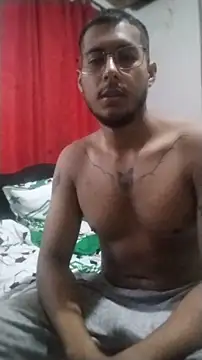 Snapshot of xElXan chatting on December 15, 2025, 9:53 pm xElXan online show from December 15, 2025, 9:53 pm