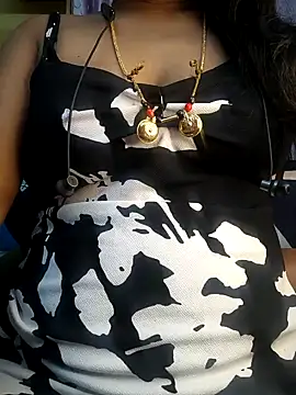 Snapshot of Preeti345 chatting on April 1, 2026, 4:26 pm Preeti345 online show from April 1, 2026, 4:26 pm