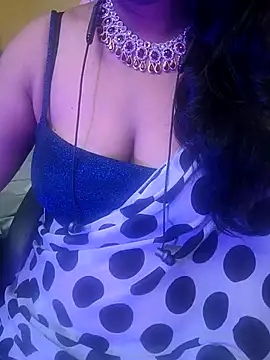 Snapshot of Preeti345 chatting on May 5, 2026, 6:05 am Preeti345 online show from May 5, 2026, 6:05 am