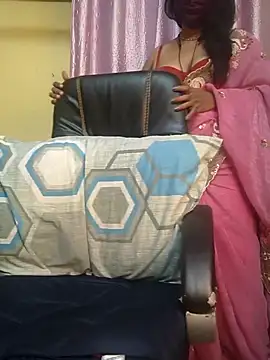 Snapshot of Preeti345 chatting on April 6, 2026, 2:40 pm Preeti345 online show from April 6, 2026, 2:40 pm