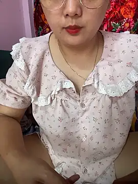 Snapshot of Samsam-006 chatting on May 8, 2026, 5:00 am Samsam-006 online show from May 8, 2026, 5:00 am