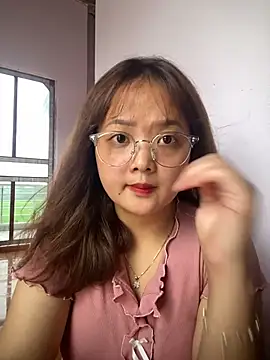 Snapshot of Samsam-006 chatting on April 4, 2026, 10:22 am Samsam-006 online show from April 4, 2026, 10:22 am
