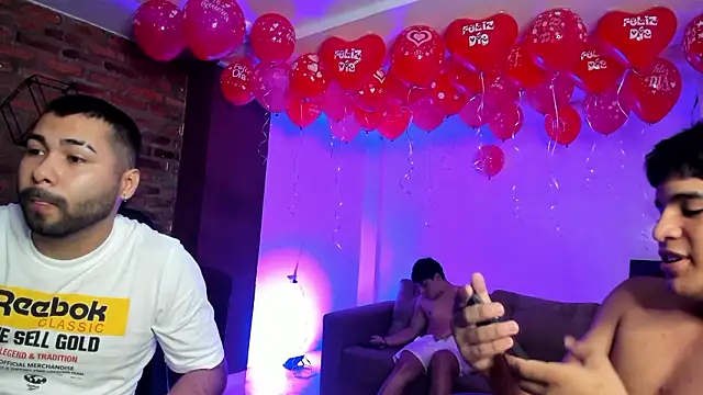 HotThreesoome online show from February 16, 2026, 12:26 pm