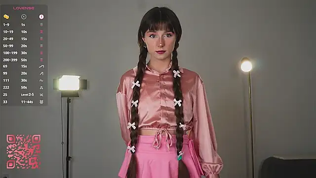 Lanenger online show from December 19, 2025, 8:55 pm