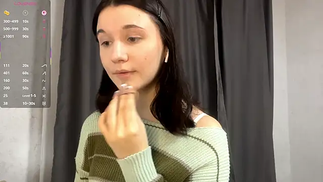 Snapshot of RenaLagoa chatting on December 14, 2025, 3:06 pm RenaLagoa online show from December 14, 2025, 3:06 pm