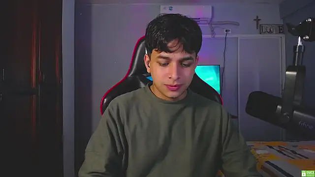 paul crewe online show from December 18, 2025, 4:55 pm