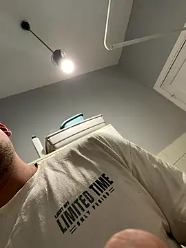 CharlyAlfa22 online show from January 17, 2026, 3:37 pm