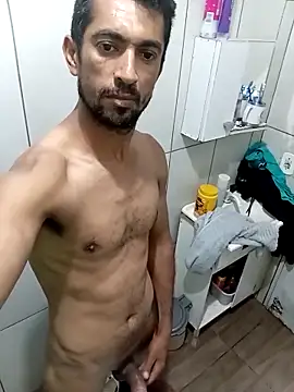 Snapshot of Luizc349 chatting on December 15, 2025, 6:25 pm Luizc349 online show from December 15, 2025, 6:25 pm