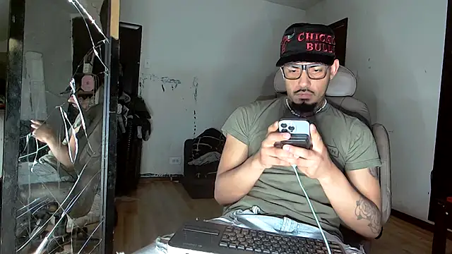 Snapshot of jo67rivera chatting on July 28, 2026, 9:25 pm jo67rivera online show from July 28, 2026, 9:25 pm