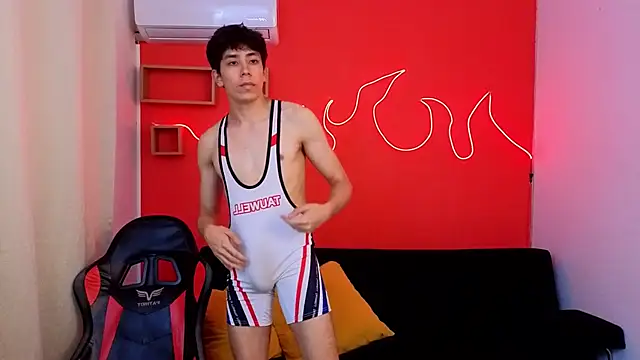 Neo Twink online show from May 2, 2026, 8:14 pm