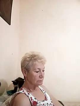 Snapshot of Calypso-Loove chatting on July 7, 2026, 1:36 pm Calypso-Loove online show from July 7, 2026, 1:36 pm