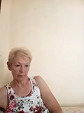 Snapshot of Calypso-Loove chatting on June 27, 2026, 1:28 pm Calypso-Loove online show from June 27, 2026, 1:28 pm