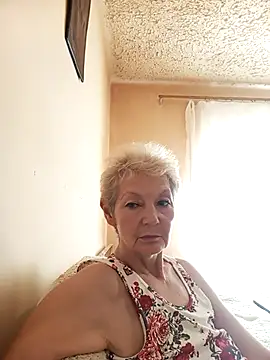 Snapshot of Calypso-Loove chatting on July 17, 2026, 8:22 am Calypso-Loove online show from July 17, 2026, 8:22 am