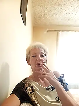 Snapshot of Calypso-Loove chatting on July 28, 2026, 2:13 pm Calypso-Loove online show from July 28, 2026, 2:13 pm