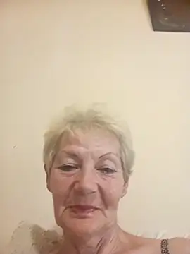 Snapshot of Calypso-Loove chatting on August 3, 2026, 3:18 pm Calypso-Loove online show from August 3, 2026, 3:18 pm