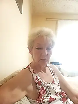 Snapshot of Calypso-Loove chatting on July 29, 2026, 2:38 pm Calypso-Loove online show from July 29, 2026, 2:38 pm