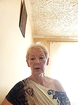 Snapshot of Calypso-Loove chatting on July 14, 2026, 9:03 am Calypso-Loove online show from July 14, 2026, 9:03 am