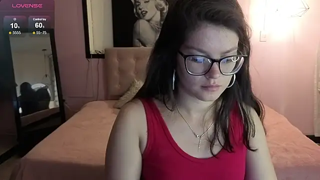 Snapshot of Sara_valderrama_ chatting on July 10, 2026, 1:00 pm Sara valderrama online show from July 10, 2026, 1:00 pm