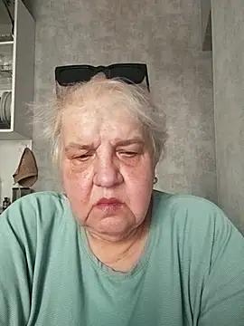 Snapshot of HapinessLovee chatting on June 16, 2026, 12:16 pm HapinessLovee online show from June 16, 2026, 12:16 pm