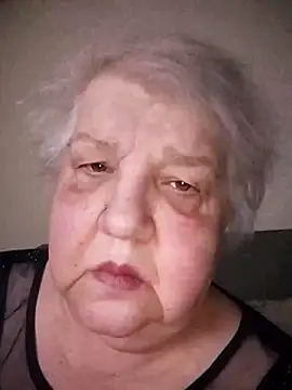 Snapshot of HapinessLovee chatting on February 21, 2026, 5:15 pm HapinessLovee online show from February 21, 2026, 5:15 pm