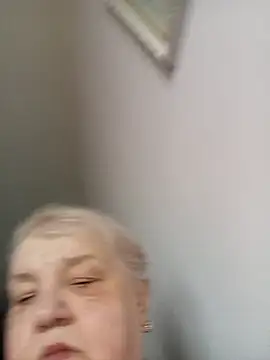 Snapshot of HapinessLovee chatting on February 13, 2026, 6:46 am HapinessLovee online show from February 13, 2026, 6:46 am