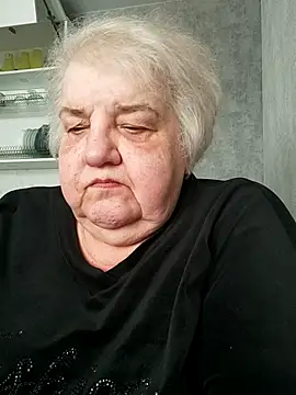 Snapshot of HapinessLovee chatting on March 10, 2026, 8:29 am HapinessLovee online show from March 10, 2026, 8:29 am