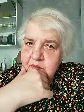 Snapshot of HapinessLovee chatting on June 20, 2026, 7:24 am HapinessLovee online show from June 20, 2026, 7:24 am