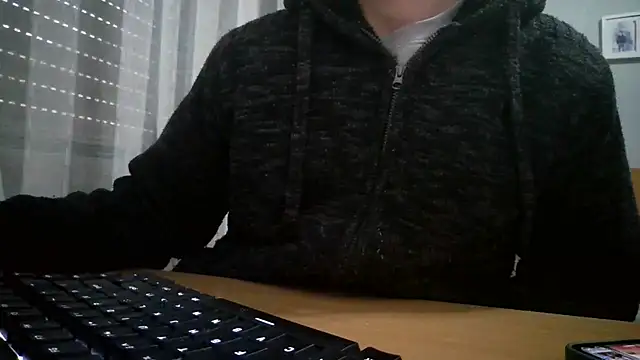 Maxxcock29x online show from December 21, 2025, 10:06 am