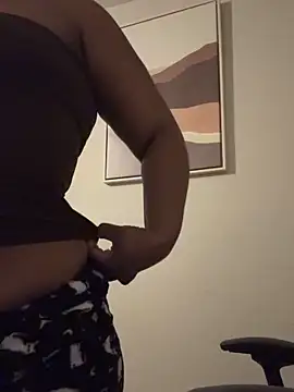 Snapshot of lovelytip chatting on December 16, 2025, 5:55 am lovelytip online show from December 16, 2025, 5:55 am