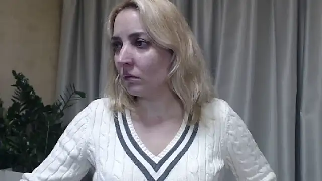 sweetpussy online show from October 22, 2025, 2:05 pm