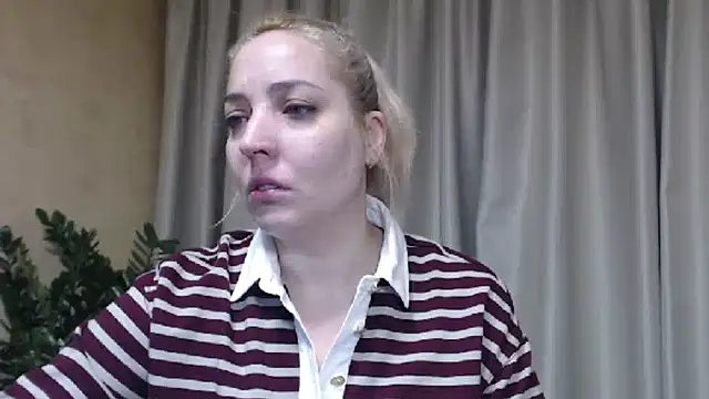 sweetpussy online show from December 15, 2025, 6:58 pm