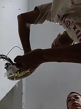 valenpaisita2123 online show from March 23, 2026, 3:17 am