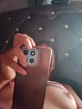 Vaness hot online show from March 22, 2026, 8:43 pm