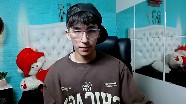 Snapshot of jeremy_job chatting on February 22, 2026, 11:23 am jeremy job online show from February 22, 2026, 11:23 am