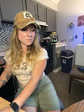 alluringpixie online show from July 16, 2026, 2:14 pm