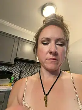 alluringpixie online show from July 18, 2026, 4:15 pm