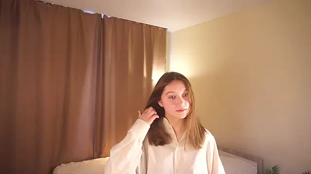 Snapshot of IrenaZeiler chatting on December 16, 2025, 6:06 am IrenaZeiler online show from December 16, 2025, 6:06 am